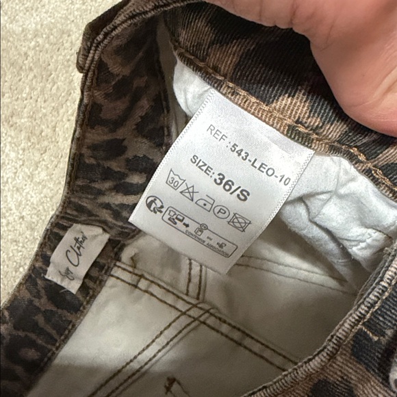 Leopard Print jeans - Picture 4 of 6